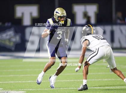 Thumbnail 2 in St. Frances Academy @ St. John Bosco (MaxPreps Game of the Week) photogallery.