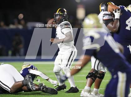 Thumbnail 1 in St. Frances Academy @ St. John Bosco (MaxPreps Game of the Week) photogallery.