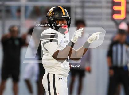 Thumbnail 2 in St. Frances Academy @ St. John Bosco (MaxPreps Game of the Week) photogallery.