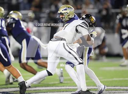 Thumbnail 2 in St. Frances Academy @ St. John Bosco (MaxPreps Game of the Week) photogallery.
