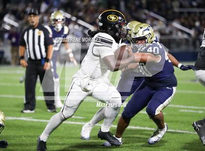 Thumbnail 3 in St. Frances Academy @ St. John Bosco (MaxPreps Game of the Week) photogallery.