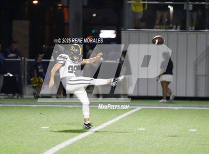 Thumbnail 3 in St. Frances Academy @ St. John Bosco (MaxPreps Game of the Week) photogallery.