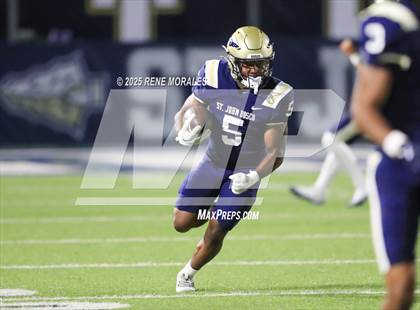 Thumbnail 3 in St. Frances Academy @ St. John Bosco (MaxPreps Game of the Week) photogallery.