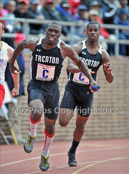 Thumbnail 1 in Penn Relays (4x100 Championships) photogallery.