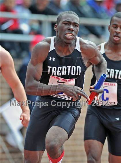 Thumbnail 2 in Penn Relays (4x100 Championships) photogallery.