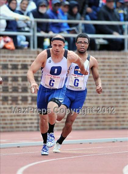 Thumbnail 3 in Penn Relays (4x100 Championships) photogallery.