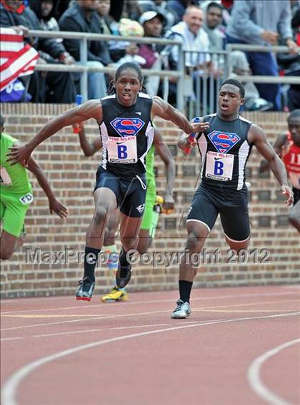 Thumbnail 1 in Penn Relays (4x100 Championships) photogallery.