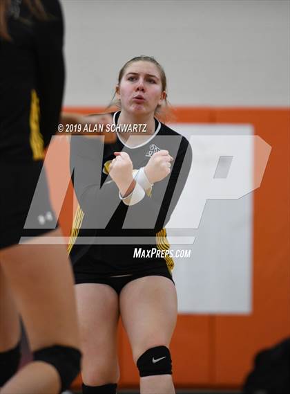 Thumbnail 3 in Wayne vs. Honeoye Falls-Lima (NYSPHSAA Section V Class B Championship) photogallery.