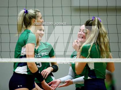 Thumbnail 2 in Hebron vs V.R. Eaton (UIL 6A Regional Semi-Final) photogallery.
