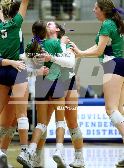 Thumbnail 2 in Hebron vs V.R. Eaton (UIL 6A Regional Semi-Final) photogallery.