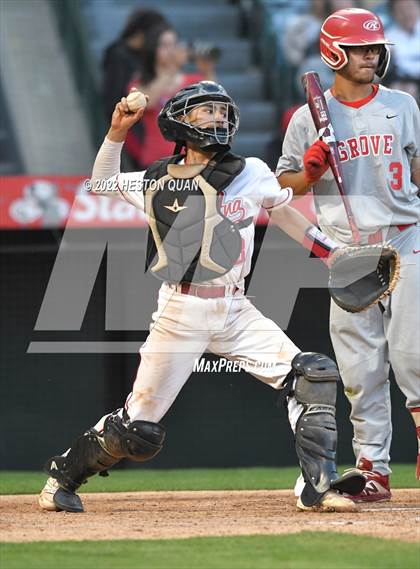 Thumbnail 3 in Garden Grove vs. Santa Ana photogallery.