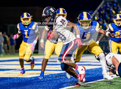 Thumbnail 2 in Teurlings Catholic @ East Ascension photogallery.