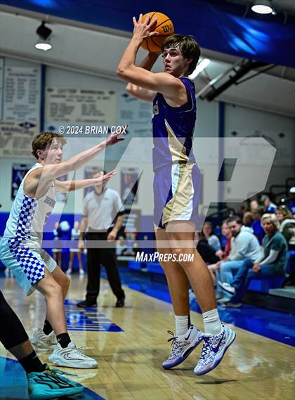 Thumbnail 2 in Berryville @ Cotter photogallery.
