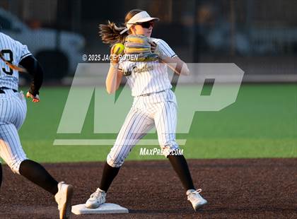 Thumbnail 2 in Kirbyville @ Anahuac photogallery.