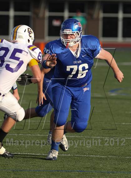Thumbnail 2 in Campbell Co. vs. Covington Catholic (Crosstown Showdown) photogallery.