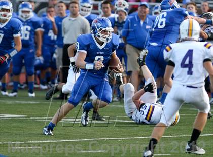 Thumbnail 2 in Campbell Co. vs. Covington Catholic (Crosstown Showdown) photogallery.