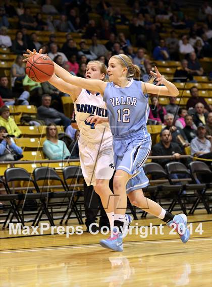 Thumbnail 3 in Valor Christian vs. Broomfield (CHSAA 4A Semifinal) photogallery.