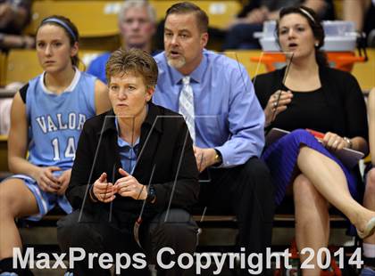 Thumbnail 1 in Valor Christian vs. Broomfield (CHSAA 4A Semifinal) photogallery.