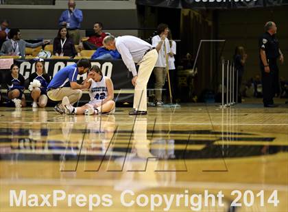 Thumbnail 2 in Valor Christian vs. Broomfield (CHSAA 4A Semifinal) photogallery.