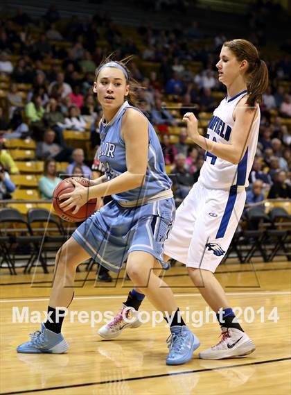Thumbnail 2 in Valor Christian vs. Broomfield (CHSAA 4A Semifinal) photogallery.