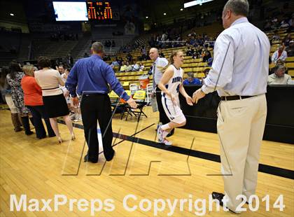 Thumbnail 2 in Valor Christian vs. Broomfield (CHSAA 4A Semifinal) photogallery.