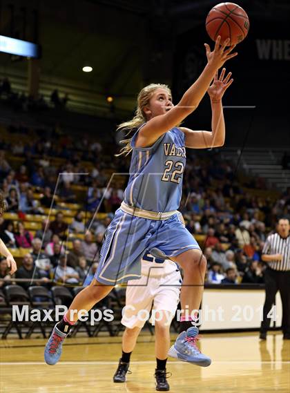 Thumbnail 2 in Valor Christian vs. Broomfield (CHSAA 4A Semifinal) photogallery.