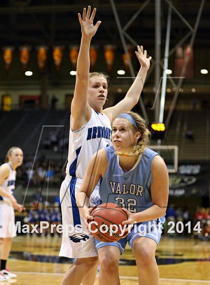 Thumbnail 1 in Valor Christian vs. Broomfield (CHSAA 4A Semifinal) photogallery.