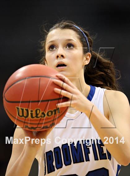 Thumbnail 3 in Valor Christian vs. Broomfield (CHSAA 4A Semifinal) photogallery.