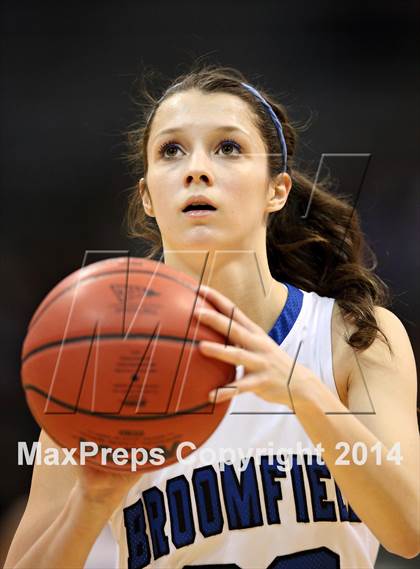 Thumbnail 2 in Valor Christian vs. Broomfield (CHSAA 4A Semifinal) photogallery.