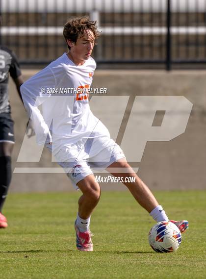 Thumbnail 3 in Marvin Ridge vs. Wakefield (NCHSAA 4A Final) photogallery.