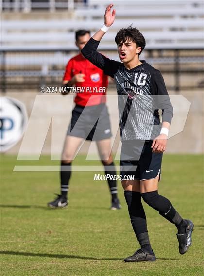 Thumbnail 2 in Marvin Ridge vs. Wakefield (NCHSAA 4A Final) photogallery.