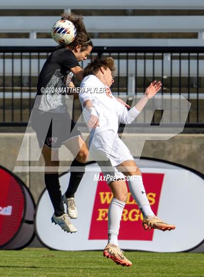 Thumbnail 3 in Marvin Ridge vs. Wakefield (NCHSAA 4A Final) photogallery.