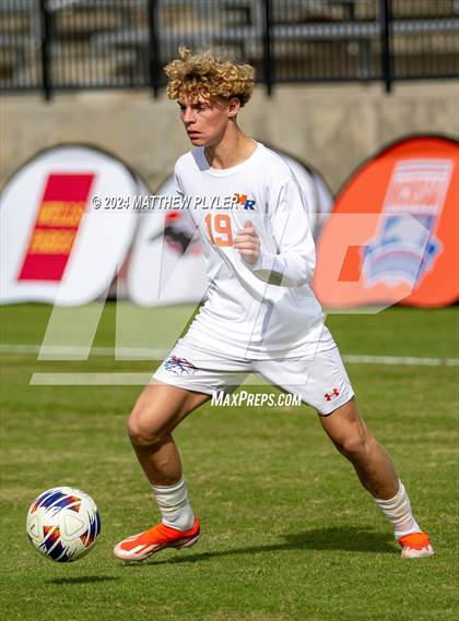 Thumbnail 1 in Marvin Ridge vs. Wakefield (NCHSAA 4A Final) photogallery.