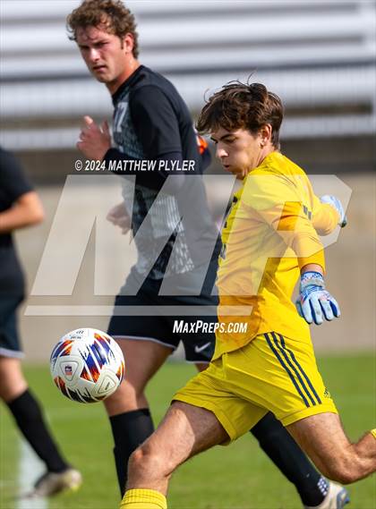 Thumbnail 3 in Marvin Ridge vs. Wakefield (NCHSAA 4A Final) photogallery.
