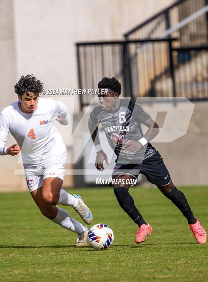 Thumbnail 2 in Marvin Ridge vs. Wakefield (NCHSAA 4A Final) photogallery.