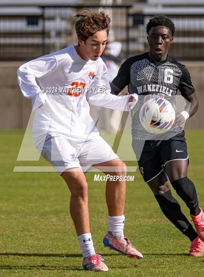 Thumbnail 2 in Marvin Ridge vs. Wakefield (NCHSAA 4A Final) photogallery.