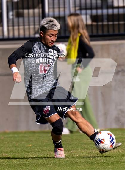 Thumbnail 3 in Marvin Ridge vs. Wakefield (NCHSAA 4A Final) photogallery.