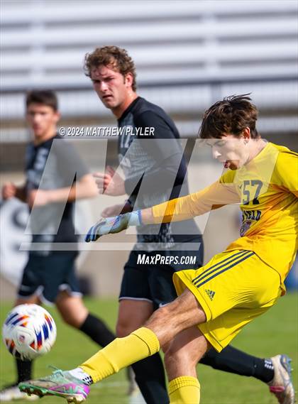 Thumbnail 2 in Marvin Ridge vs. Wakefield (NCHSAA 4A Final) photogallery.
