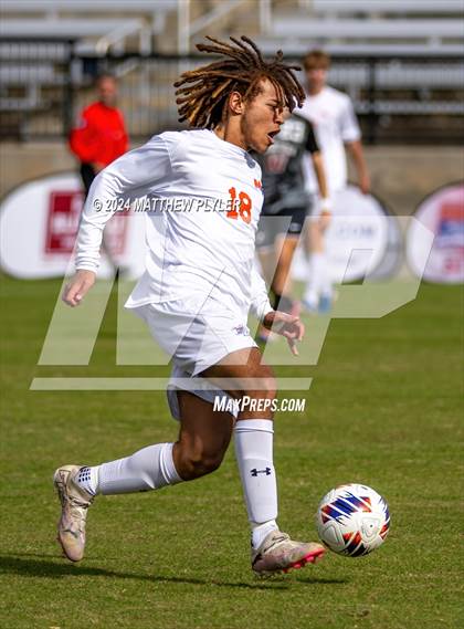 Thumbnail 3 in Marvin Ridge vs. Wakefield (NCHSAA 4A Final) photogallery.