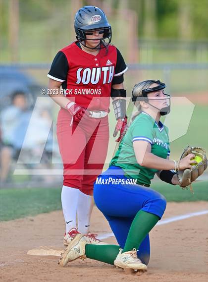 Thumbnail 2 in Uwharrie Charter @ South Stanly (NCHSAA 1A Round 2) photogallery.