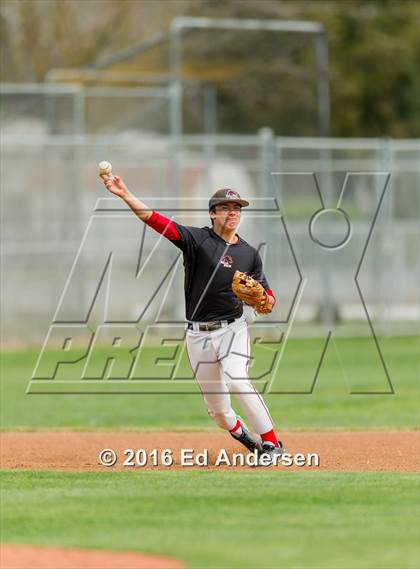 Thumbnail 2 in Bella Vista vs Franklin photogallery.