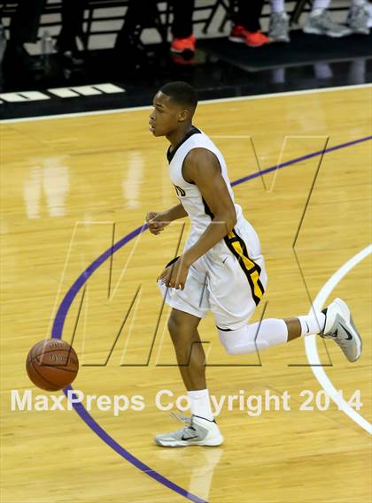 Thumbnail 2 in Bishop O'Dowd vs Mater Dei (CIF State Open Division Final) photogallery.
