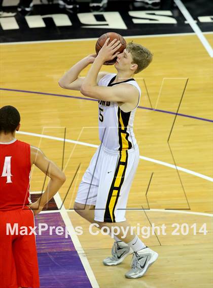 Thumbnail 1 in Bishop O'Dowd vs Mater Dei (CIF State Open Division Final) photogallery.