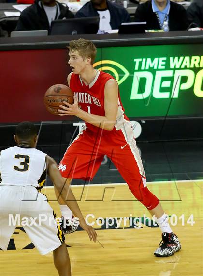 Thumbnail 2 in Bishop O'Dowd vs Mater Dei (CIF State Open Division Final) photogallery.