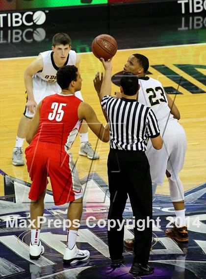 Thumbnail 3 in Bishop O'Dowd vs Mater Dei (CIF State Open Division Final) photogallery.