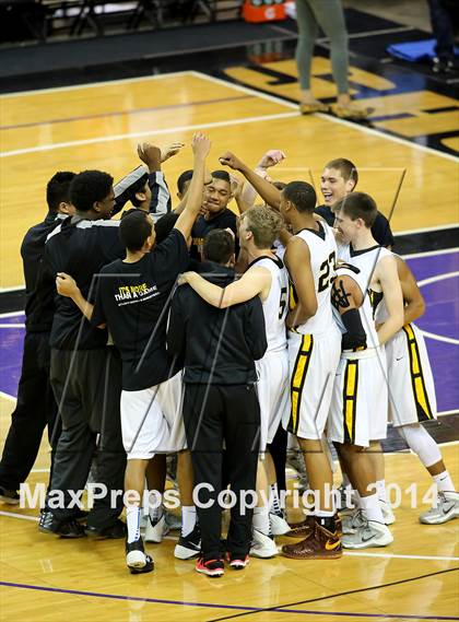 Thumbnail 1 in Bishop O'Dowd vs Mater Dei (CIF State Open Division Final) photogallery.