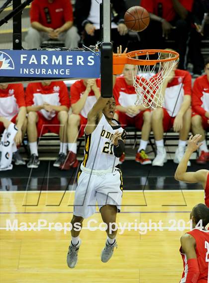 Thumbnail 3 in Bishop O'Dowd vs Mater Dei (CIF State Open Division Final) photogallery.