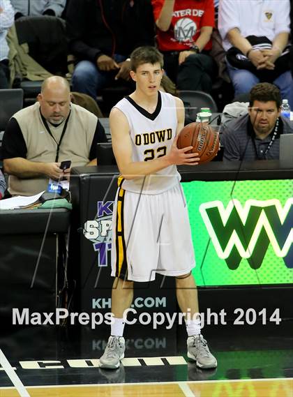 Thumbnail 2 in Bishop O'Dowd vs Mater Dei (CIF State Open Division Final) photogallery.