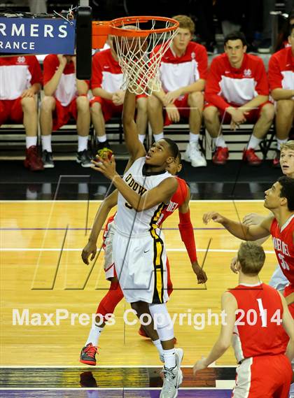 Thumbnail 2 in Bishop O'Dowd vs Mater Dei (CIF State Open Division Final) photogallery.
