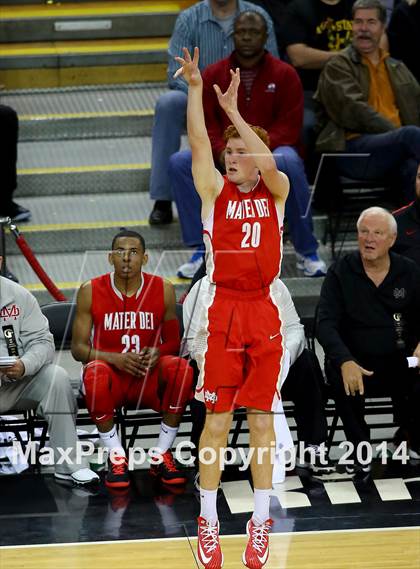 Thumbnail 1 in Bishop O'Dowd vs Mater Dei (CIF State Open Division Final) photogallery.